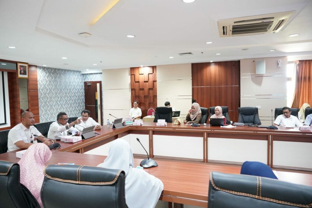 Pemerintah Kota Batam melalui Dinas Pemberdayaan Perempuan, Perlindungan Anak, Pengendalian Penduduk dan KB menggelar Pelatihan Kegiatan Pelaksanaan Penyusunan Gender Analysis Pathway (GAP), Gender Budget Statement (GBS), sekaligus Pelatihan Rencana Aksi Daerah Pengarusutamaan Gender (RAD- PUG).