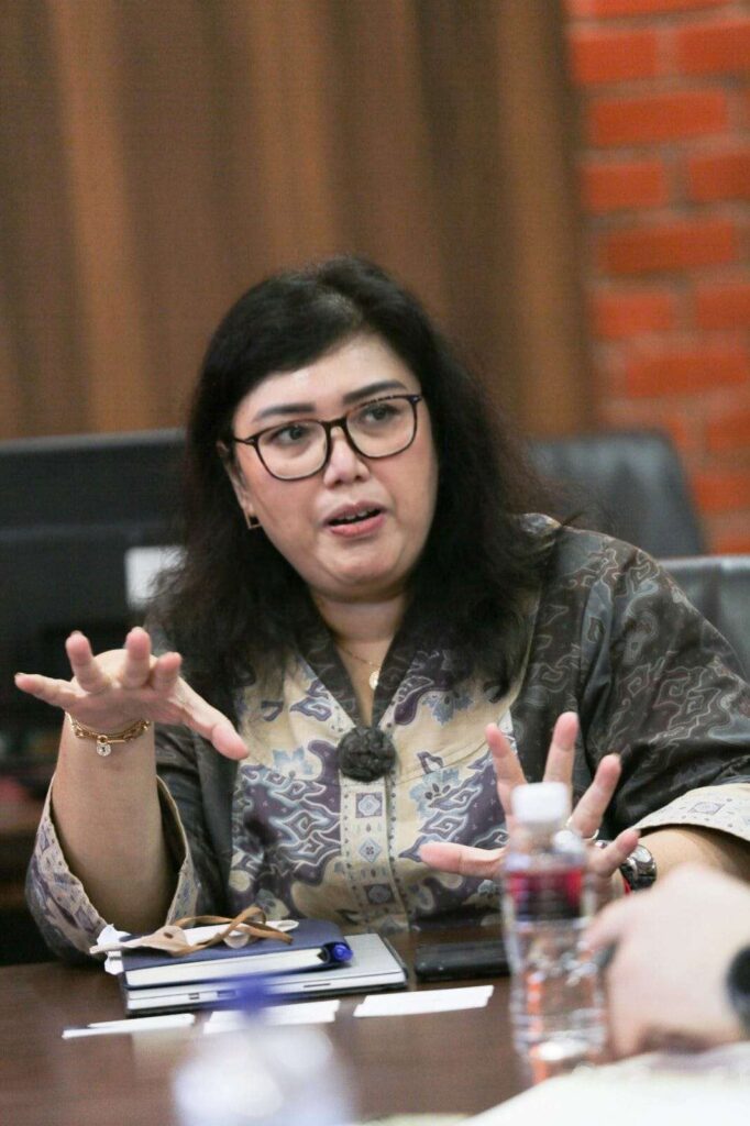 Kepala Biro Humas Promosi dan Protokol Ariastuty Sirait