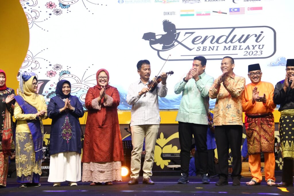 KSM ke-25 ini dibuka langsung oleh Wali Kota Batam, Muhammad Rudi di Area Parkir Kawasan Harbourbay Kota Batam, Rabu (14/6/2023) malam.