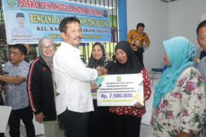 Rudi Bantu Korban Bencana Puting Beliung, Warga Kasu: Kami Bisa Bangun Kembali Rumah