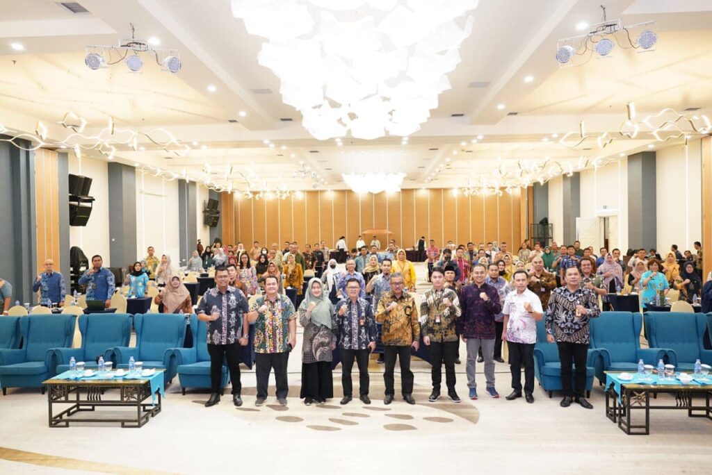 Optimalkan Pelayanan Masyarakat Cepat dan Fleksibel, Jefridin Buka Sosialisasi Pengelolaan BLUD