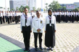 Beri Motivasi Kepada Anggota Paskibraka, Jefridin Sampaikan Pesan Wali Kota Batam Muhammad Rudi