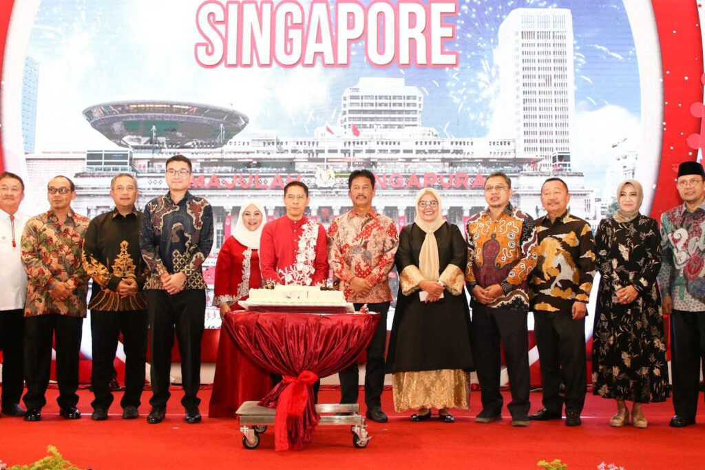 Wali Kota Batam Muhammad Rudi mengucapkan selamat atas peringatan Hari Kemerdekaan Singapura yang ke-58.