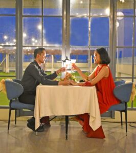 Ramalan Zodiak Cinta Besok Minggu 6 Agustus 2023: Sagitarius Makan Malam Bersama bersama Pasangan