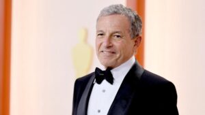 CEO Disney Bob Iger Siap Turun Gunung Hadapi Mogok Penulis dan Aktor