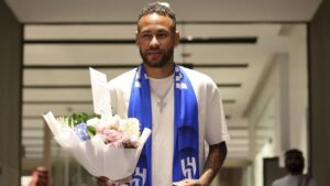Pangeran Saudi Kirim Pesawat Harga Rp3,3 Triliun Jemput Neymar