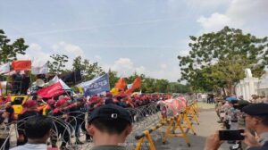 Buruh di Batam Minta Kenaikan Upah 15%, Cabut Omnibus Law dan Turunkan Harga Sembako