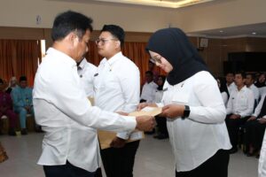 139 Tenaga PPPK Di Lingkungan Pemko Batam Terima SK Pengangkatan, Rudi Titipkan Pembangunan Kota Batam Untuk Kesejahteraan Rakyat Batam