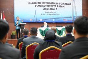 Jefridin Tegaskan Pelatihan Kepemimpinan Pengawas Untuk Meningkatkan Pelayanan Publik Kepada Masyarakat