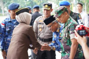 Dampingi Wako Rudi di Upacara 17 Hari Bulan, Jefridin Ucapakan Salam Perpisahan untuk Kajari Batam, Ibu Herlina Setyorini