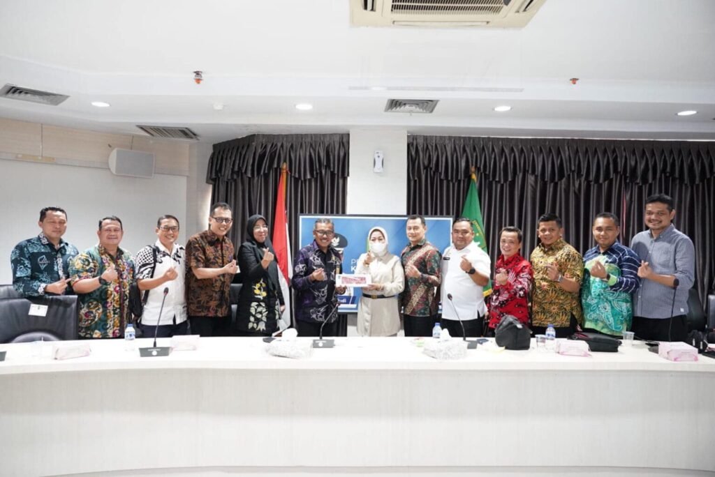 Terima Kunjungan Sekda Pemkab Batu Bara, Jefridin Paparkan Strategi Optimalisasi PAD