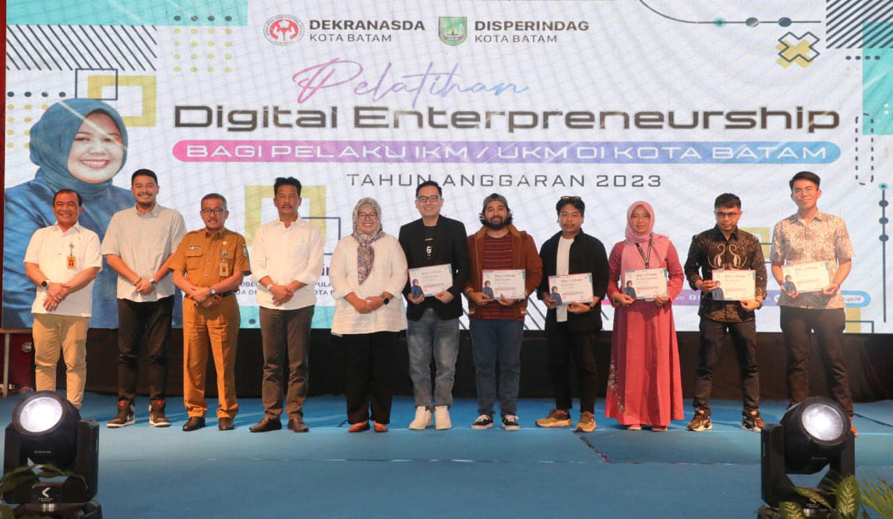 Wali Kota Batam, Muhammad Rudi hadir langsung pada acara pembukaan pelatihan digital entrepreneurship bagi pelaku IKM, UKM di Kota Batam tahun anggaran 2023, yang berlangsung di Hotel Harmoni One, Batam Center.