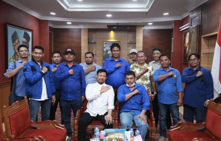 Ketua DPRD Kota Batam, Nuryanto, menerima audensi dari Lembaga Swadaya Masyarakat Gerakan Bersama Rakyat ( LSM GEBER ) Kota Batam