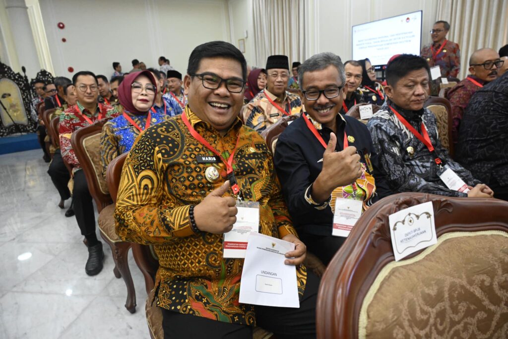 Pemerintah Kota (Pemko) Batam menerima insentif fiskal sebagai penghargaan Kategori Upaya Percepatan Penghapusan Kemiskinan Ekstrem Tahun Anggaran 2023, Kamis (9/11/2023).