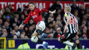 Manchester United Tersingkir dari Carabao Cup, Antony Dicekam