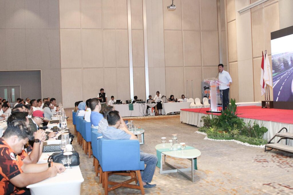 Wali Kota Batam, Muhammad Rudi membuka langsung musyawarah cabang Himpunan Pengusaha Muda Indonesia (HIPMI) Kota Batam periode 2024-2027 di Hotel Harris Batam Center, Sabtu (9/12/2023).