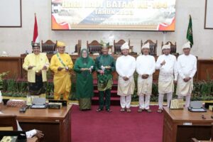 Rapat Paripurna Hari jadi Batam ke-194, Rudi Sampaikan Terimakasih Atas Dukungan DPRD dan Masyarakat Kota Batam