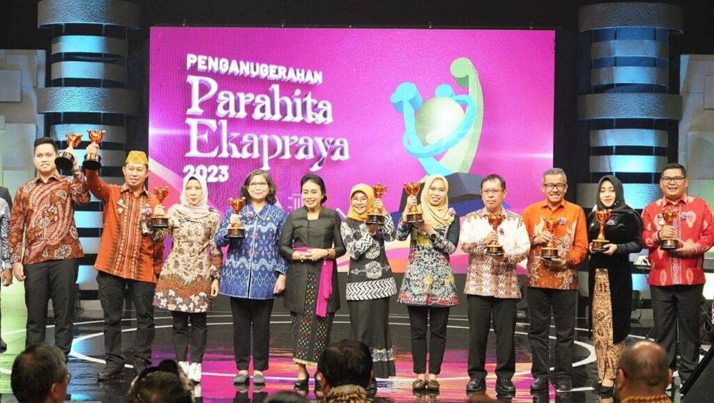 Pemerintah Kota Batam meraih Anugerah Parahita Ekapraya (APE) Tahun 2023 Kategori Nindya.