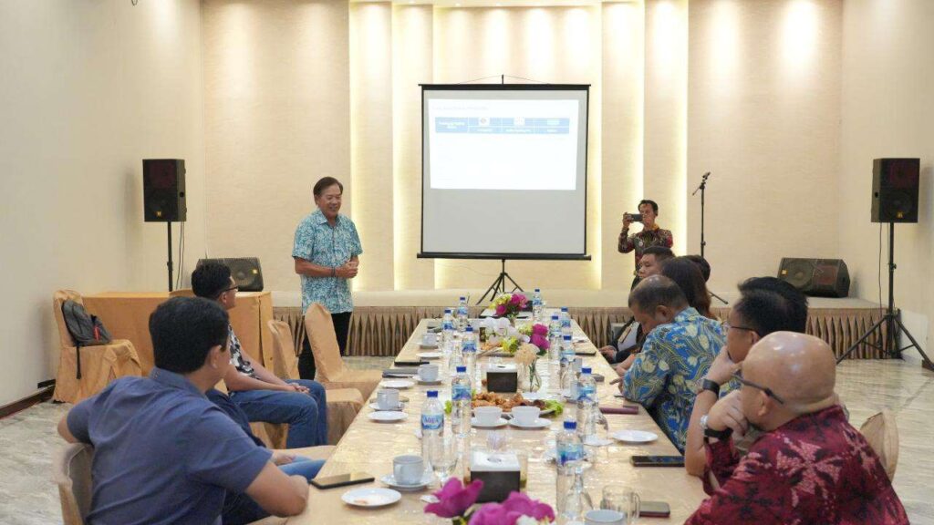 BP Batam menghadiri pertemuan PT Aviasi Solusi Prima (Flybest Academy) dan Alpha Aviation Group (AAG) di Ruang Rapat Kelong Baba, Jumat (15/12/23).