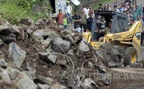 Banjir bandang dan tanah longsor terjadi di Desa Simangulampe, Kabupaten Humbang Hasundutan (Humbahas), Sumatera Utara