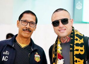 Bayaran Fantastis, Radja Nainggolan Resmi Gabung Bhayangkara FC