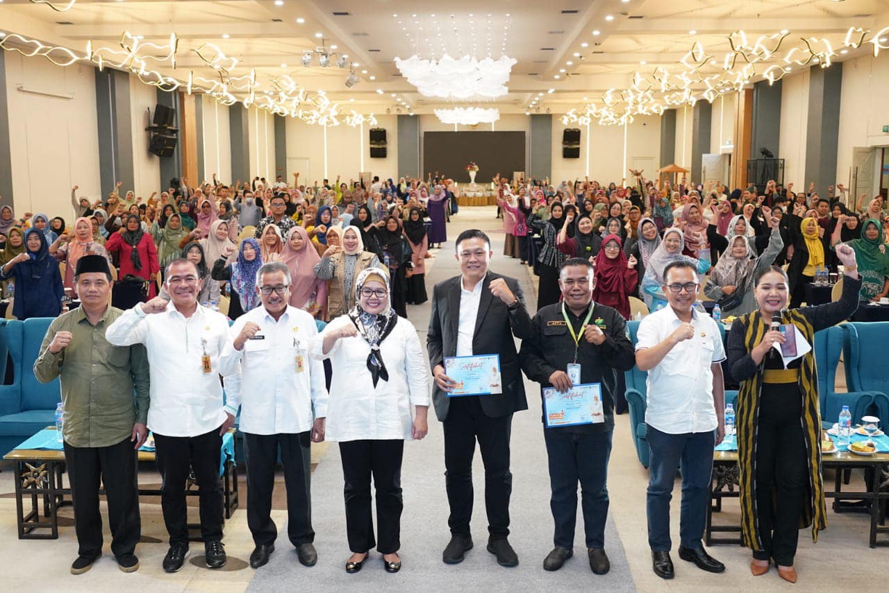 Sebanyak 400 pelaku usaha mikro, kecil dan menengah (UMKM) di Kota Batam mengikuti pelatihan Publik Speaking Tahun 2024 di Planet Holiday Hotel dan Residence, Selasa (23/01/2024).