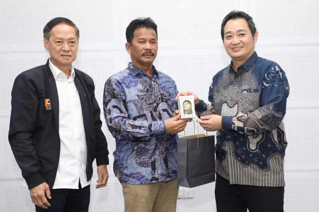 Wali Kota Batam Muhammad Rudi hadir langsung pada acara Singapura, Johor Bahru dan Riau (Sijori) Annual Engineering Meeting yang rencanakan dilaksanakan selama dua hari tanggal 13 dan 14 Januari di kampus Politeknik Negeri Batam.