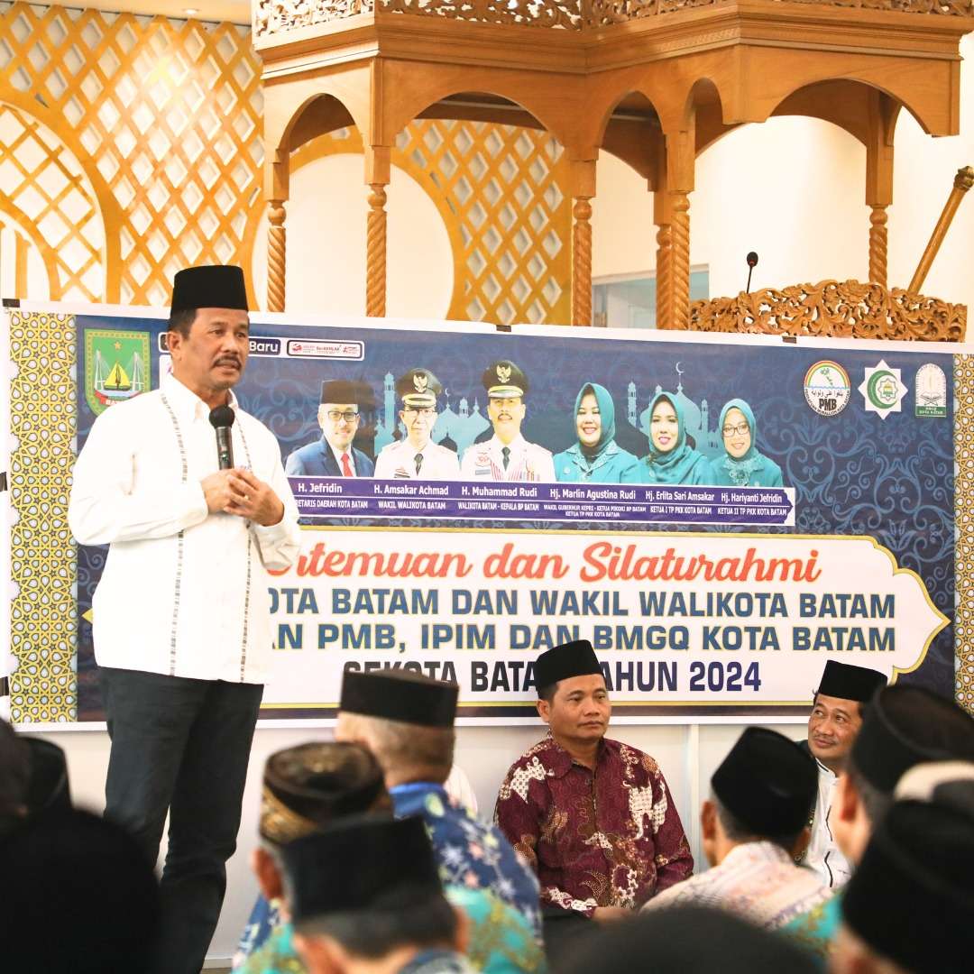 Kepala BP Batam sekaligus Wali Kota Batam, Muhammad Rudi menghadiri silaturahmi bersama tokoh agama di Masjid Darul Muta'alim, Bengkong Indah, Selasa, (16/1/2024).
