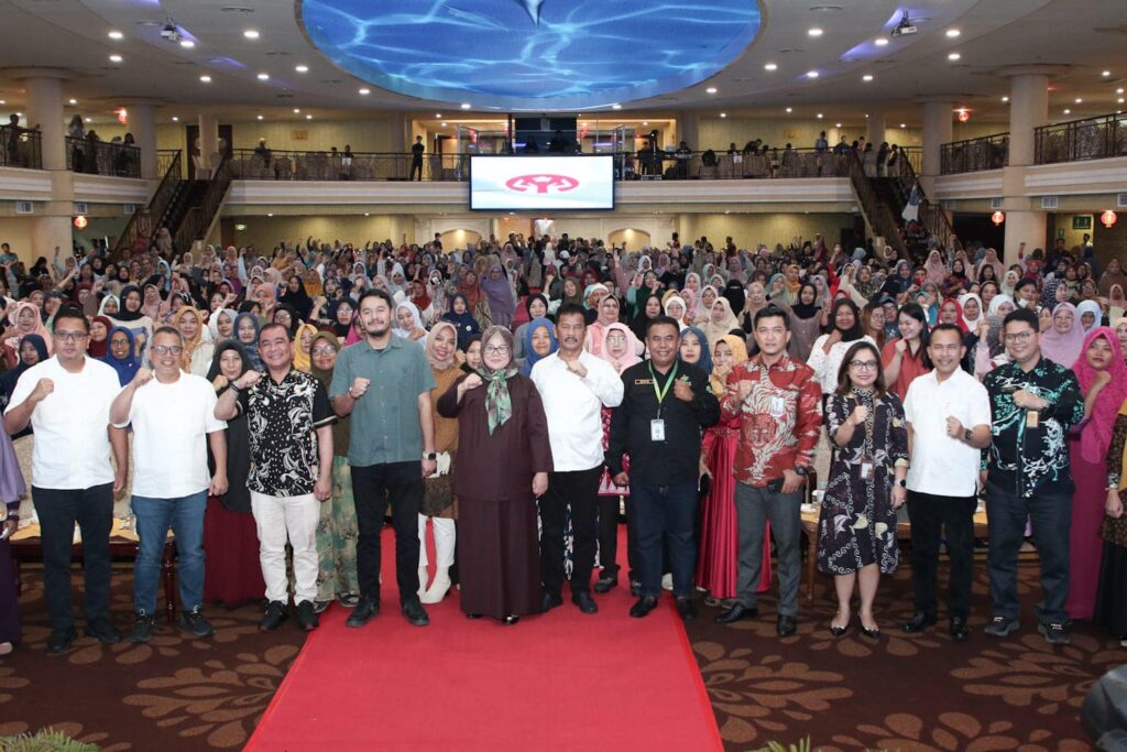 silaturahmi Ketua Dekranasda Kota Batam dan Wali Kota Batam bersama Pelaku IKM/UMKM Kota Batam TA 2024 di Grand Ballroom Pasific Palace Hotel, Kamis (22/2/2024).