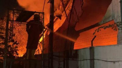 Penyebab Kebakaran Gudang Plastik di Kabil masih Diselidiki Kepolisian