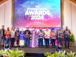 Sukses Bangun Ekonomi Batam, Rudi Raih Penghargaan The Best Leader on Development and Economy 2024