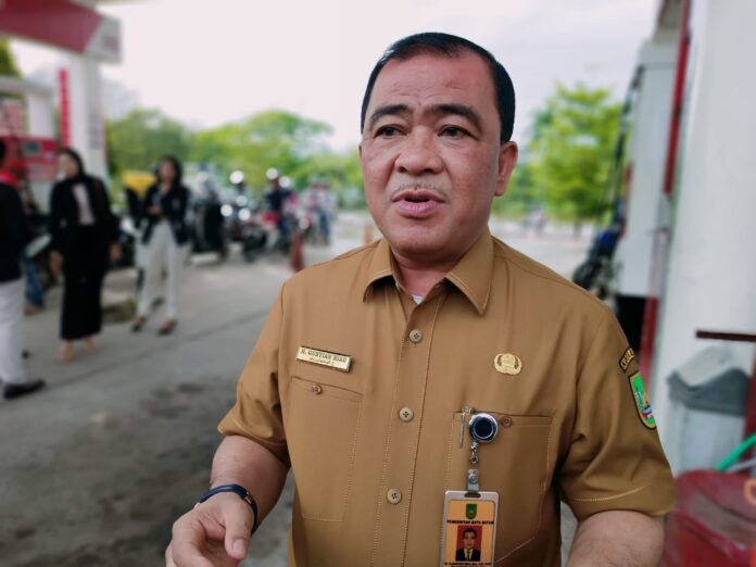 Kepala Dinas Perindustrian dan Perdagangan Kota Batam, Gustian Riau (Willi)