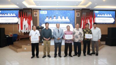 Wali Kota Rudi Cairkan Insentif bagi Pendeta