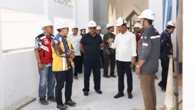 Pastikan Sesuai Rencana, Wali Kota Rudi Kembali Tinjau Revitalisasi Masjid Agung Batam Center