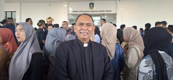 Ketua PGI-W Kepri, Pendeta Renova. (Foto: AlurNews)