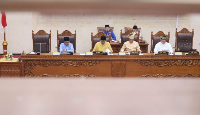 DPRD Kota Batam menggelar rapat paripurna, Jumat (27/9), dengan agenda rapat pembentukan dan penetapan alat kelengkapan DPRD Kota Batam masa jabatan 2024-2029