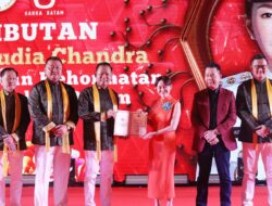 Hadiri Perayaan Imlek dan HUT PHIS, Li Claudia Chandra Ajak Warga Bersama Bangun Batam