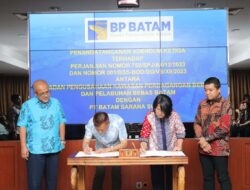 BP Batam – PT Batam Sarana Surya Perkuat Perjanjian Kerja Sama PLTS Terapung