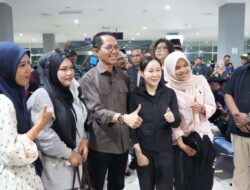 Pastikan Kelancaran Mudik, Amsakar-Li Claudia Tinjau Pelabuhan dan Bandara