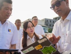 Gerak Cepat Tangani Banjir, Li Claudia Tinjau Lokasi Penyebab Banjir