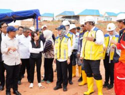 Sekda Jefridin Dampingi Wawako Li Claudia Tinjau Kawasan Permukiman Tanjung Banon