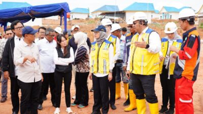 Sekda Jefridin Dampingi Wawako Li Claudia Tinjau Kawasan Permukiman Tanjung Banon