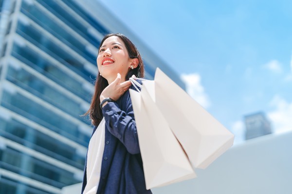Laporan The National Study of Millionaires menunjukkan 88% jutawan di AS lulusan pendidikan tinggi. Di samping itu, mereka tak harus bergaji tinggi. Begini caranya menjadi jutawan. Foto: Getty Images/Wiphop Sathawirawong