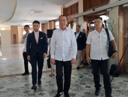 Diperiksa di Polresta Solo, Jokowi Bawa Ijazah Asli