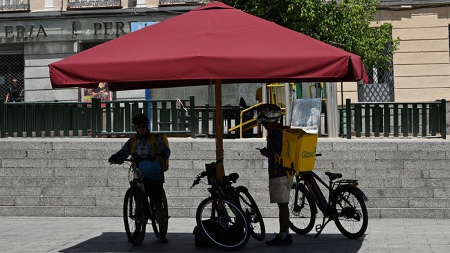 Gelombang panas menerjang Spanyol, 1.000 orang lebih tewas dalam dua bulan. (AFP/JAVIER SORIANO)