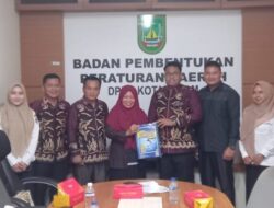 BAPEMPERDA DPRD Kota Batam Gelar Rakor Harmonisasi Propemperda 2025 dan Terima Kunjungan Pansus DPRD Kota Baru
