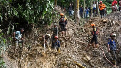 Sibolga-Tapanuli Tengah Diterjang Banjir dan Longsor, 4 Orang Meninggal