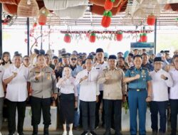 Amsakar-Li Claudia Temui Warga Rempang, Perkenalkan Program Sekolah Merah Putih Presiden Prabowo