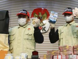 Terungkap Jatah Rp 7 M/Bulan agar Pejabat Bea Cukai Loloskan Barang KW