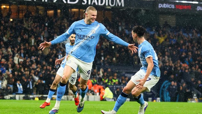 Perayaan gol Erling Haaland ke gawang Fulham. (Foto: Getty Images/Chris Brunskill/Fantasista)